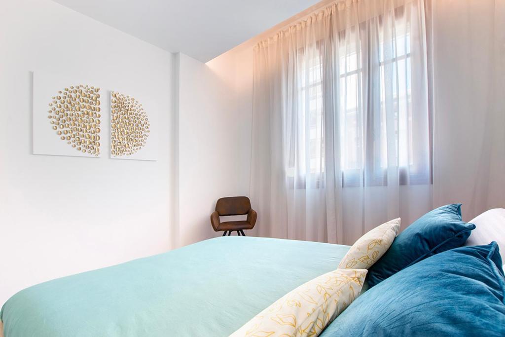 Apartment Office Reina 7 *